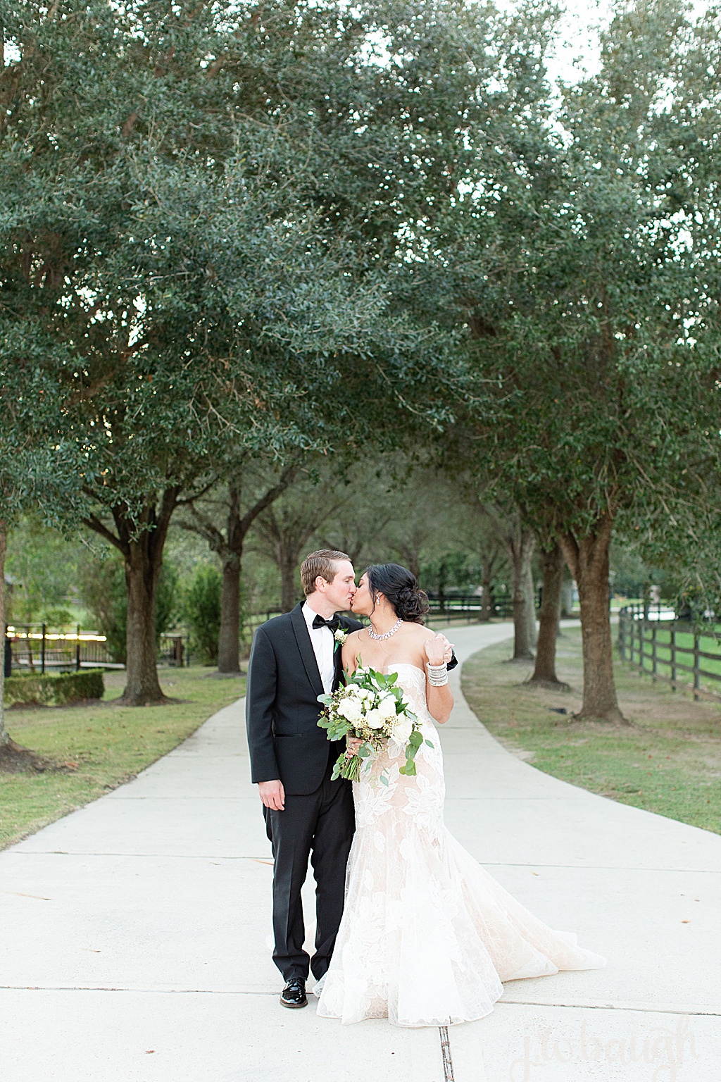 sandlewood manor wedding